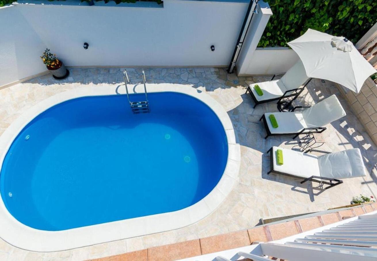 Apartments Ante - With Pool ツァヴタット エクステリア 写真