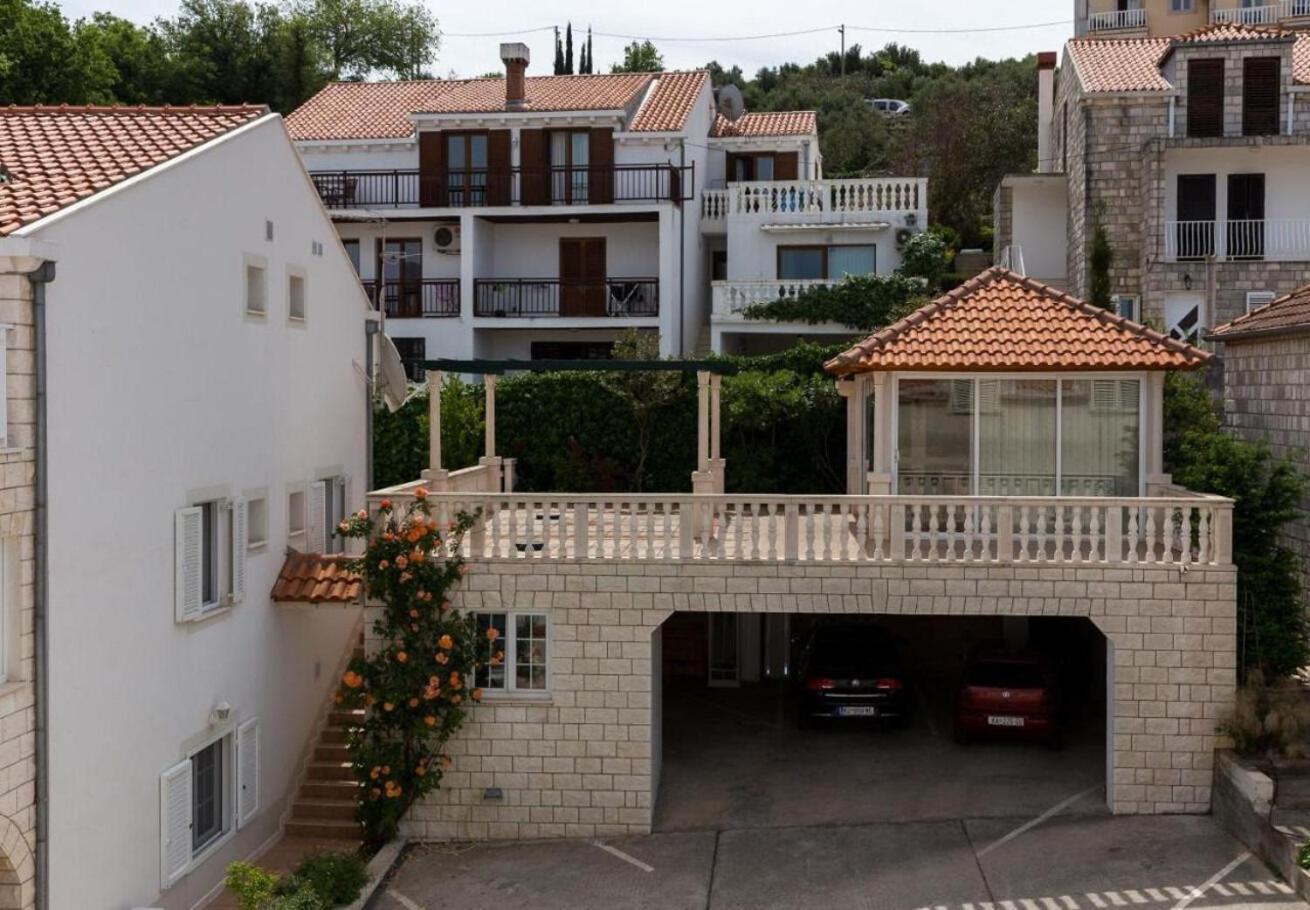 Apartments Ante - With Pool ツァヴタット エクステリア 写真